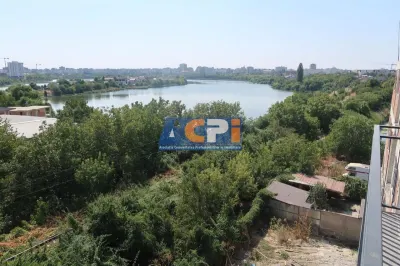 Apartament 3 Camere cu Priveliste Mirifica in Fundeni! - foto 9