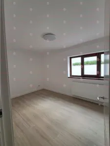 Apartament 2 camere demisol fara a fi ingropat in pamant, cu teren in proprietate. - foto 14