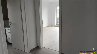 Decomandat, bucatarie inchisa, gradina de 30 mp, nou rezidential, Tractorul, Brasov - foto 3