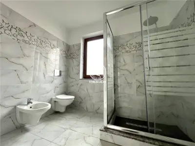 Vila cu 6 camere, de vanzare in Ciurbesti - foto 11