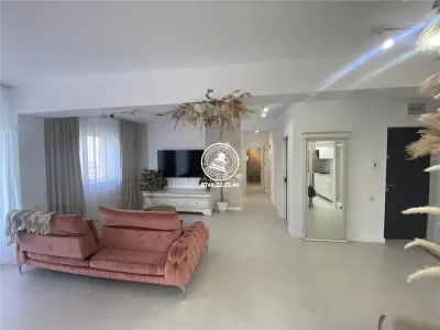 Apartament 4 camere  de vanzare  Tatarasi, - foto 4