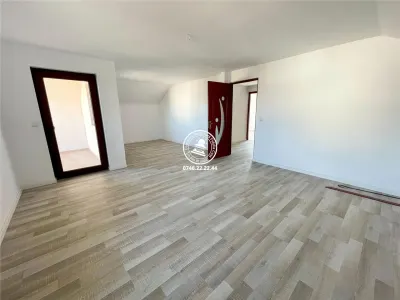 Vila  de vanzare  Lunca Cetatuii, - foto 12