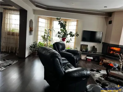 Casa ce imbina eleganta cu functionalitatea, confort pe infrastructura locala - foto 2