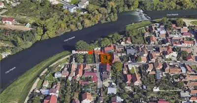 Teren de casa pe malul Crisului –  300 mp cu fundatie existenta - foto 2