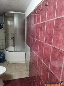 Casa cu doua apartamente in pitorescul areal al Cetatii Medievale - Scheii Brasovului - foto 15