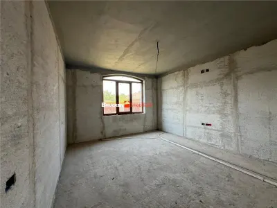 Casa de vanzare in zona centrala din Petreu - foto 22