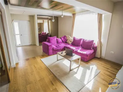 Trei imobile speciale, deschidere variante destinatie, incadrata pe 1.100 mp teren, Brasov - foto 16