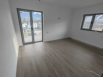Rezidential/ pensiune, pe 1.000 mp teren, Bran, Brasov - foto 3