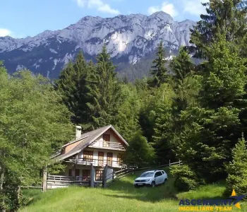 La poalele muntilor Piatra Craiului,pe domeniu de 4.000 mp teren, Brasov - foto 5