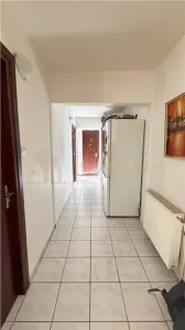 Apartament 3 camere, zona Sc Nr. 3 - foto 4