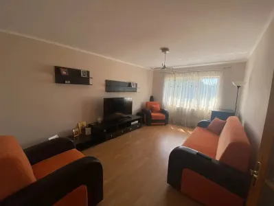 DOI STEJARI / APARTAMENT 3 CAMERE / CENTRALA / BALCON - foto 4