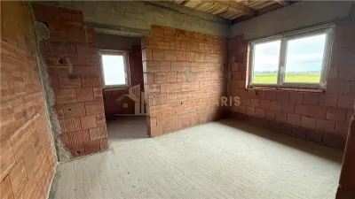 Casa pe un nivel la rosu, Mocira - foto 9