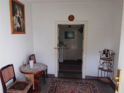 Casa P+M cu teren generos si loturi suplimentare in Baia de Cris - foto 11