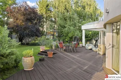 Vila de lux in apropiere de Cambridge School | Curte superba - foto 9