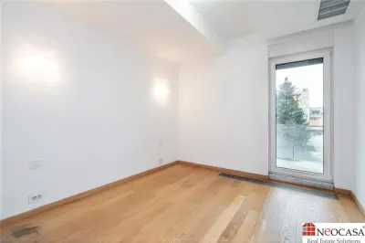 APARTAMENT SITUAT IN IMOBIL NOU, MODERN, IN APROPIEREA PIETEI CHARLES DE GAULLE - foto 7