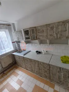 Apartament 3 camere cf 1 decomandat zona 23 August - foto 9