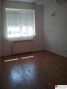 VILA EXTRAORDINARA, 6 CAMERE LUMINOASE, PISCINA, CURTE FOARTE FRUMOASA! - foto 11