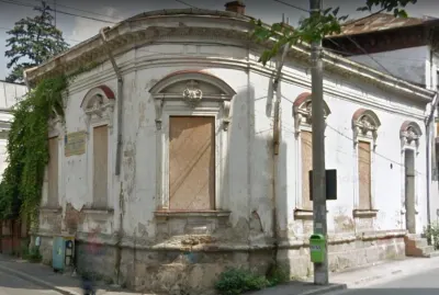 Vanzare casa + teren | Unirii - Cartier Evreiesc | teren 566 mp | necesita renovare | - foto 3