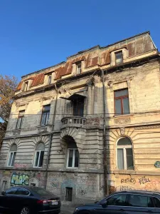 Vanzare cladire interbelica zona Victoriei - Moxa - Bucuresti