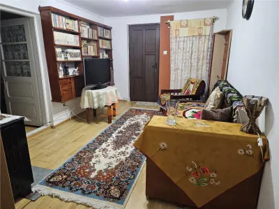 Casa tip parter + beci si teren in Candesti, Vernesti - foto 15