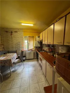 Apartament 2 camere confort  1 semidecomandat  zona Crang - foto 6