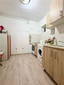 Vanzare apartament 3 camere | Mall Vitan | bloc 2001| beton armat | 100mp utili | etaj 9/10 | mobilat si utilat | - foto 4