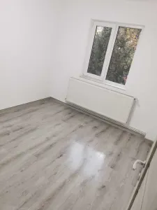 Apartament 3 camere zona Grivitei - Brasov