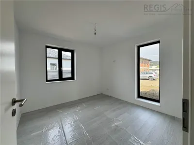 Casa noua de vanzare | 3 dormitoare | curte | parter - foto 11