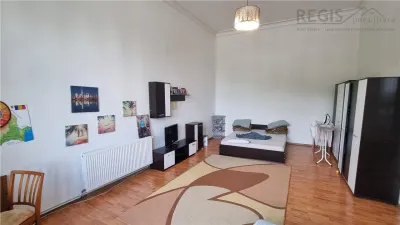 Apartament  clasic de doua camere zona Centrul Istoric - foto 4