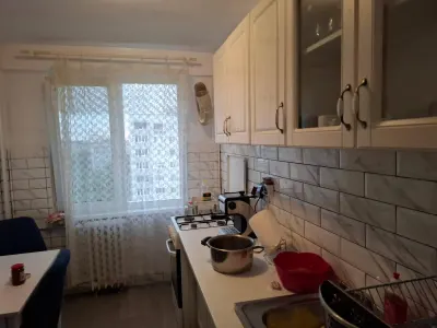 vanzare apartament 2 camere | Salajan  | metrou N Grigorescu | bloc stradal | 1978 | reabilitat | etaj 9/10 | pozitie exceptionala | vedere frumoasa| - foto 4