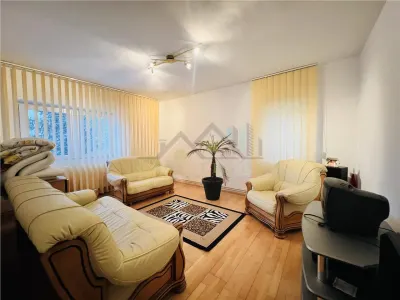 Apartament 2 camere decomandat bloc vila Racadau - Brasov
