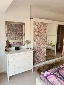 apartament 3 camere, Piata Alba Iulia , Decebal stradal, 82mp, decomandat, amenajat ,vedere integrala la bulevard, orientare Sud, loc parcare, liber. - foto 9