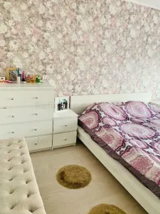 apartament 3 camere, Piata Alba Iulia , Decebal stradal, 82mp, decomandat, amenajat ,vedere integrala la bulevard, orientare Sud, loc parcare, liber. - foto 10