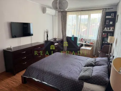 Apartament 3 camere decomandat suprafata mare - foto 3