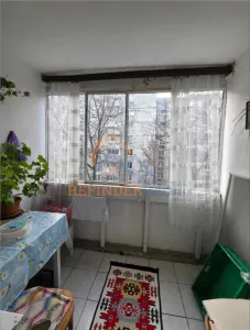 Vanzare apartament 3 camere zona Crangasi, bloc 1980 - foto 7
