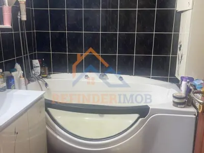 Apartament 3 camere de vanzare zona Margeanului - foto 6