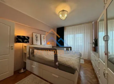 Vanzare Penthouse cu 5 camere, zona centrala - foto 9
