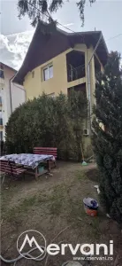 Vila de vânzare cu 8 camere și garaj in Busteni - foto 2