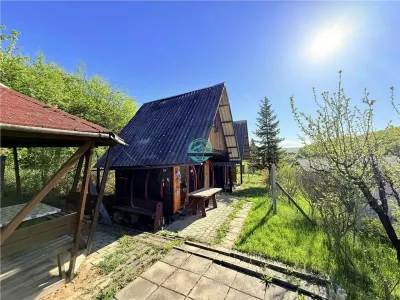 Vand teren intravilan, 2566 mp in Corunca situat intr-o zona linistita si intima - foto 3
