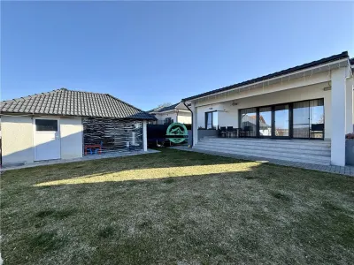 Casa cu 4 camere de vanzare, 120 mp utili si 550 mp teren in Corunca - foto 2
