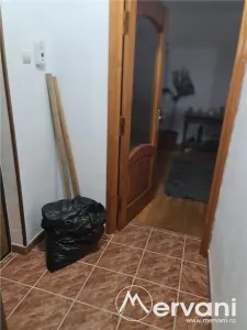 Apartament cu 3 camere de vanzare in Campina - Zona Cuza - foto 11