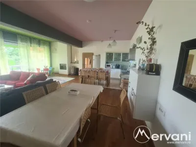 Vila de vanzare cu 6 camere in Cornu (teren 6.600 mp) - foto 8