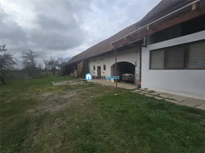 Spatiu Liniste si Libertate la poalele Muntilor - foto 9