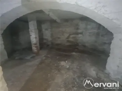 Casa de vanzare in Campina (spatiu comercial) - Zona Bobalna - foto 16