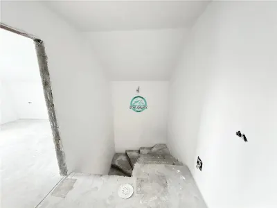 Casa noua cu 5 camere de vanzare semifinisata, teren 500 mp in Corunca - foto 6