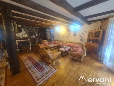 Vila de vacanta de vanzare in Busteni - Zona Zamora - foto 13