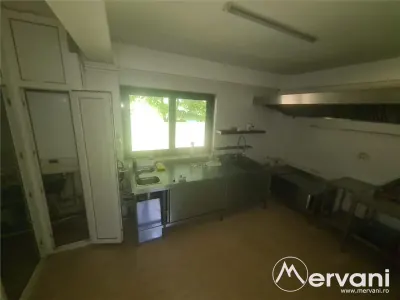 De vanzare Pensiune in Busteni, central - foto 18