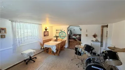 Vand casa cu 5 camere si teren 1040 mp in Toaca - foto 15
