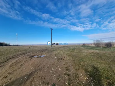 Teren de vanzare in satul de vacanta Dejani - foto 3