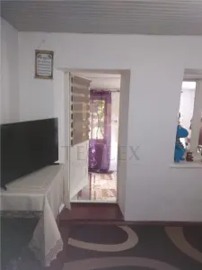 De vanzare CASA HUSI - foto 4